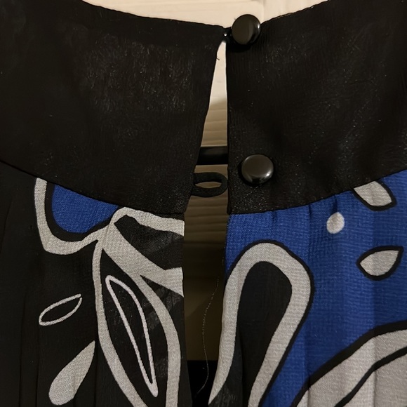 Voir Voir sleeveless sheer pleated dress for women. Plus size 14W - Picture 5 of 6